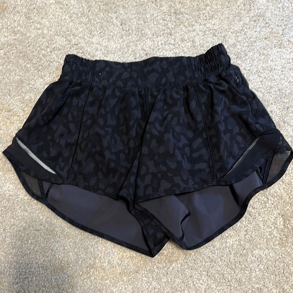 Lululemon hotty hot shorts